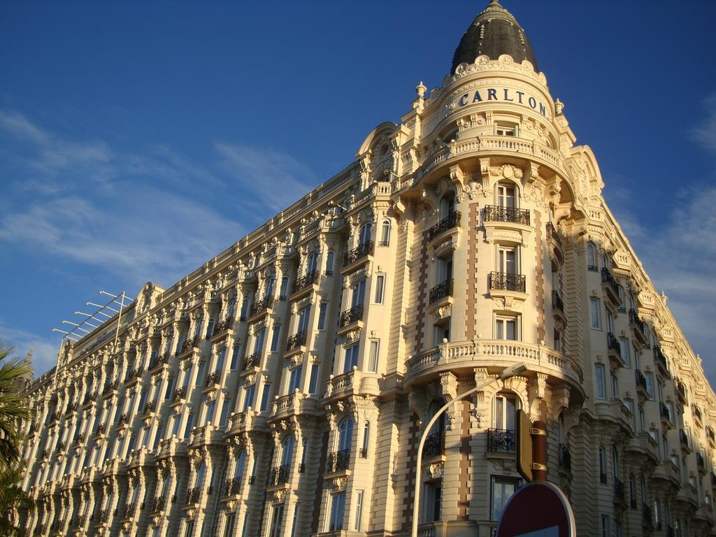 Apartment On The Croisette With Sea View Канны Номер фото