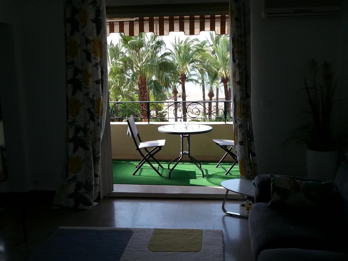 Apartment On The Croisette With Sea View Канны Номер фото