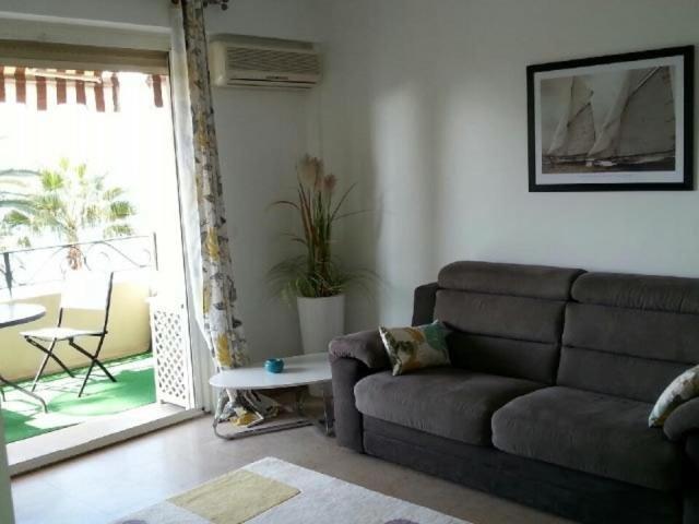Apartment On The Croisette With Sea View Канны Номер фото